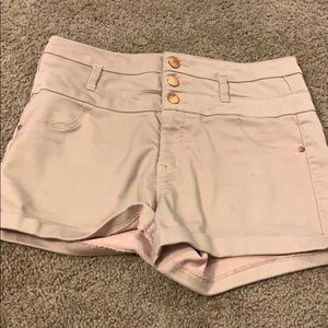 Refuge shorts